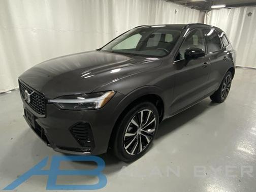 2025 Volvo XC60 B5 Plus