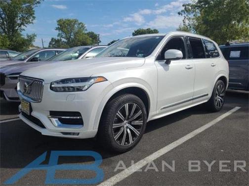 2024 Volvo XC90 B5 Core Bright Theme