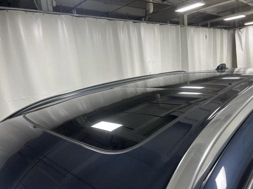 2025 Volvo XC90 B5 Plus