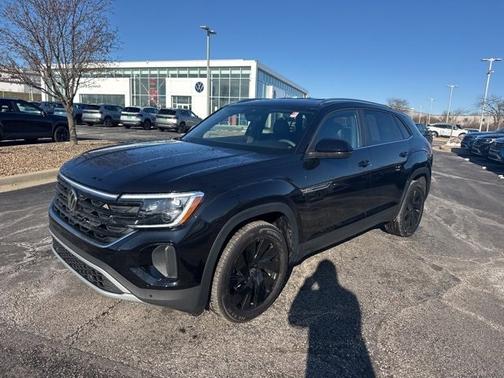 2025 Volkswagen Atlas Cross Sport 2.0T SE w/ Technology