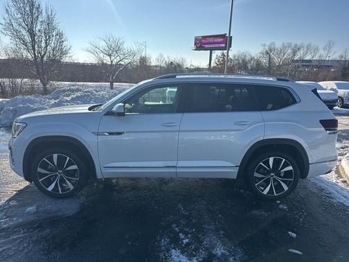 2025 Volkswagen Atlas 2.0T SEL Premium R-Line