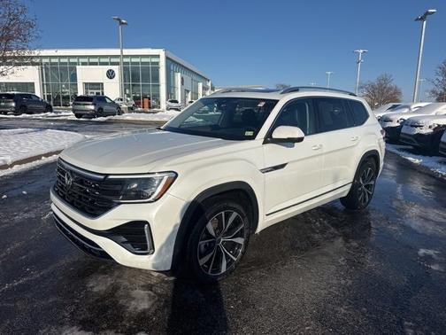 2025 Volkswagen Atlas 2.0T SEL Premium R-Line