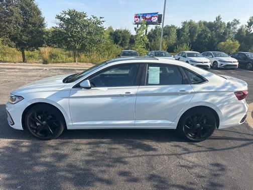 2025 Volkswagen Jetta 1.5T SE