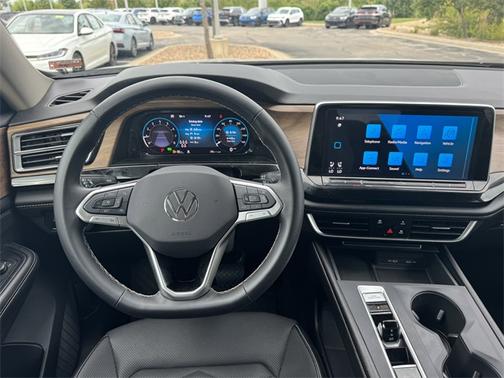 2024 Volkswagen Atlas 2.0T SE