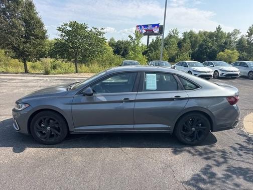 2025 Volkswagen Jetta 1.5T SE