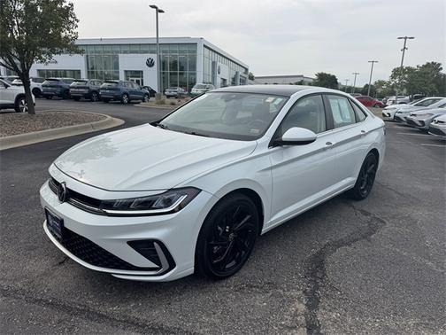 2025 Volkswagen Jetta 1.5T SE