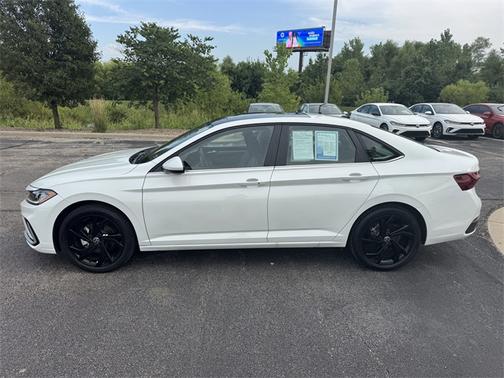 2025 Volkswagen Jetta 1.5T SE