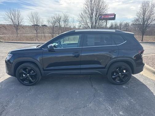 2025 Volkswagen Taos 1.5T SEL