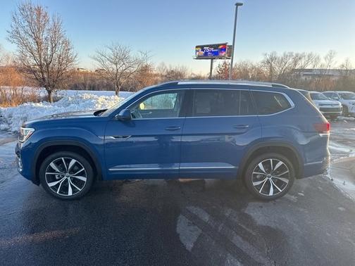 2025 Volkswagen Atlas 2.0T SEL Premium R-Line