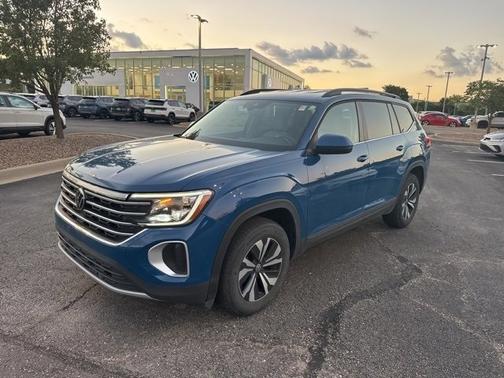 2025 Volkswagen Atlas 2.0T SE