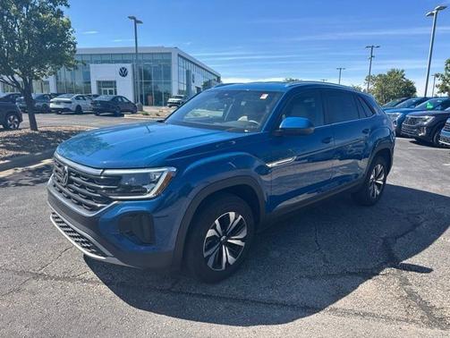 Mountain  Lake Blue Metallic 2026 Volkswagen Atlas Cross Sport 2.0T SE