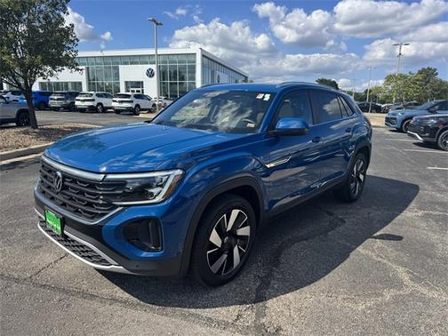 2025 Volkswagen Atlas Cross Sport 2.0T SE w/ Technology