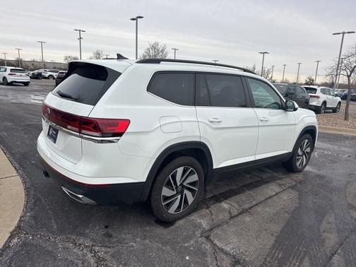2025 Volkswagen Atlas 2.0T SE w/ Technology