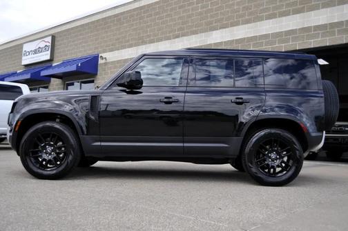 2025 Land Rover Defender 110 P300