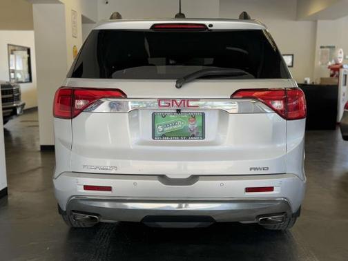 2018 GMC Acadia Denali