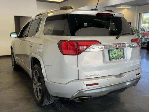 2018 GMC Acadia Denali