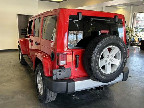2011 Jeep Wrangler Unlimited Sahara