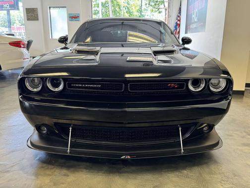 2016 Dodge Challenger R/T Scat Pack