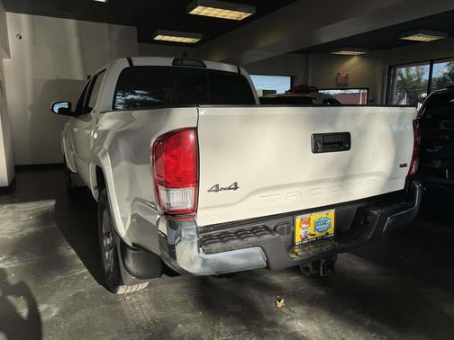 2016 Toyota Tacoma SR5