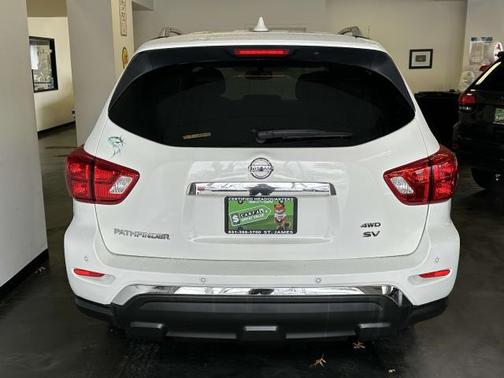 2019 Nissan Pathfinder SV