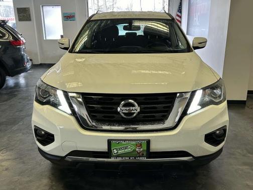 2019 Nissan Pathfinder SV