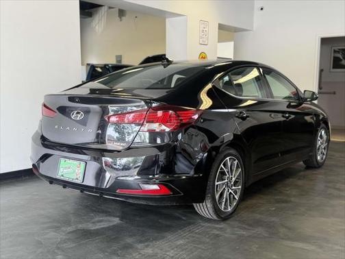 2019 Hyundai ELANTRA Limited