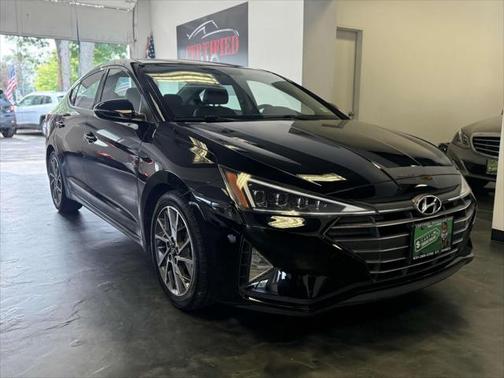 2019 Hyundai ELANTRA Limited