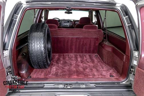 1999 Chevrolet Tahoe Base