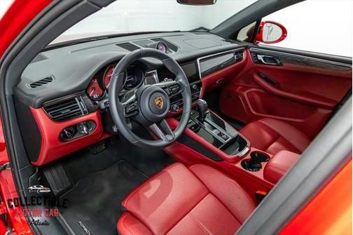 2025 Porsche Macan GTS