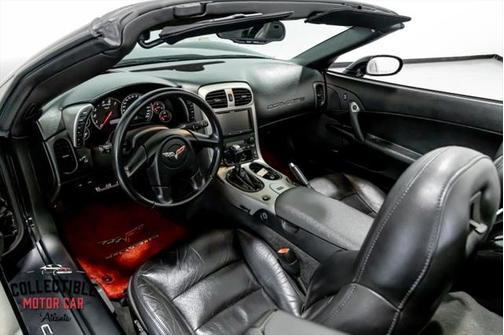 2005 Chevrolet Corvette Base