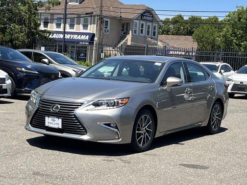 Atomic Silver 2017 Lexus ES 350 Base