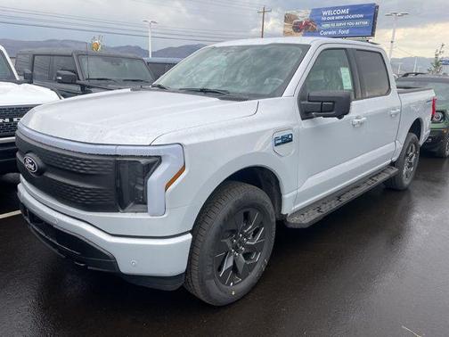 2025 Ford F-150 Lightning Flash
