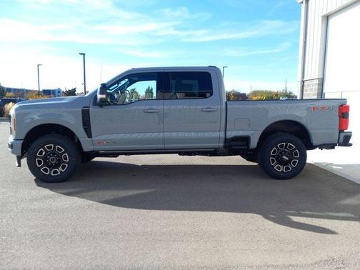 2026 Ford F-350 Platinum