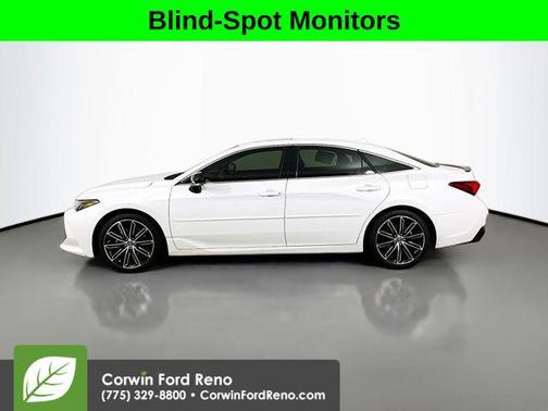 2019 Toyota Avalon XSE