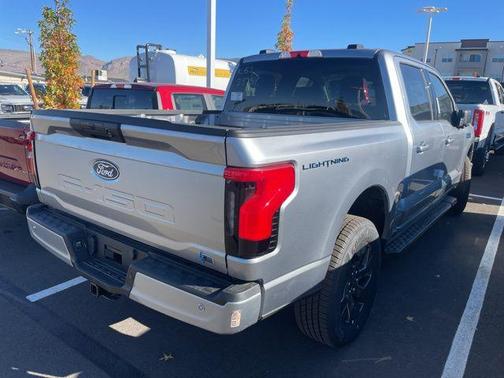 2025 Ford F-150 Lightning Flash