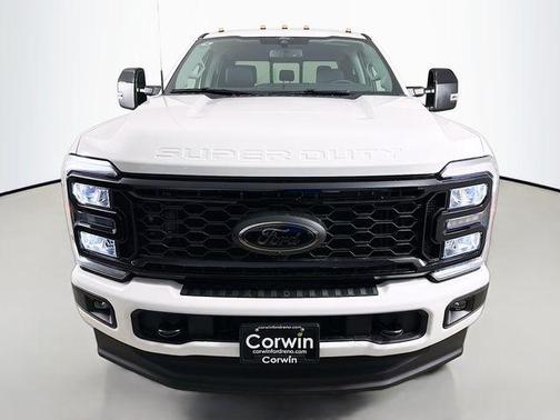 2026 Ford F-350 Lariat