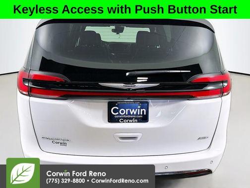 Bright White Clearcoat 2025 Chrysler Pacifica L