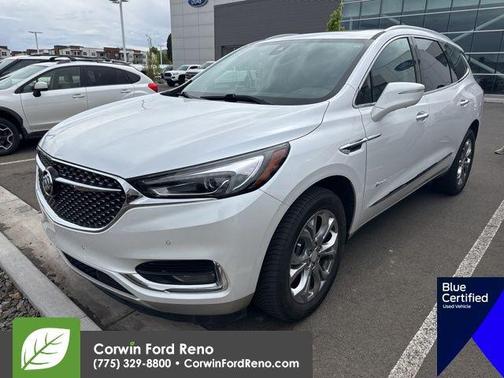 White Frost Tricoat 2018 Buick Enclave Avenir