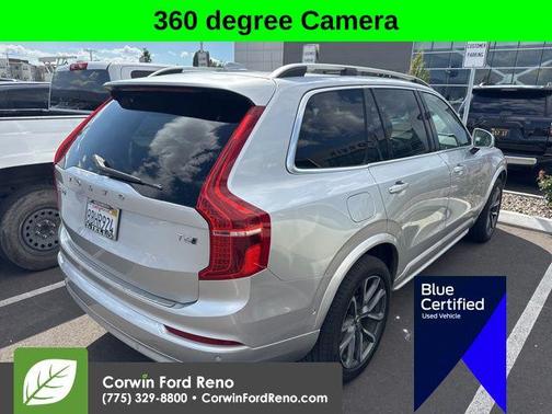 2018 Volvo XC90 T6 Momentum
