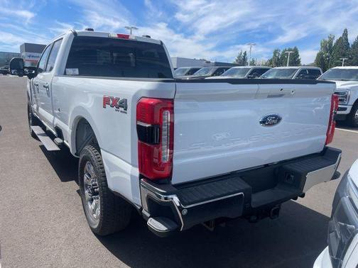 2026 Ford F-350 Lariat