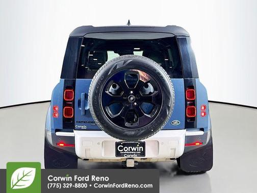 2023 Land Rover Defender 110 SE