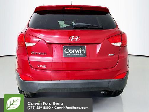 2015 Hyundai TUCSON SE