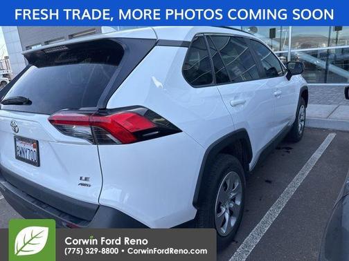 2020 Toyota RAV4 LE