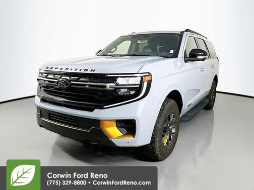 Glacier Gray Metallic TriCoat 2025 Ford Expedition Tremor