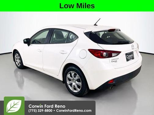 2016 Mazda Mazda3 i Sport