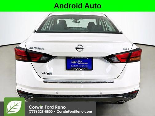 Pearl White Tricoat 2022 Nissan Altima SR FWD
