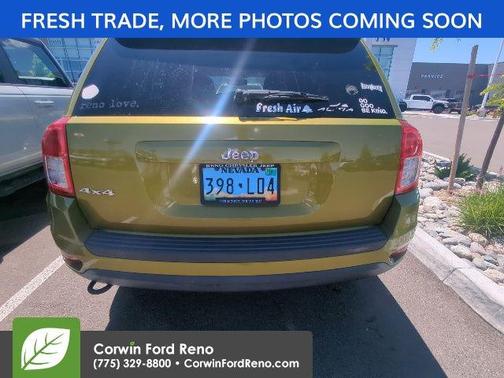 Rescue Green Metallic Clearcoat 2012 Jeep Compass Sport