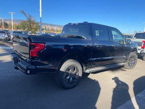 2025 Ford F-150 Lightning Flash