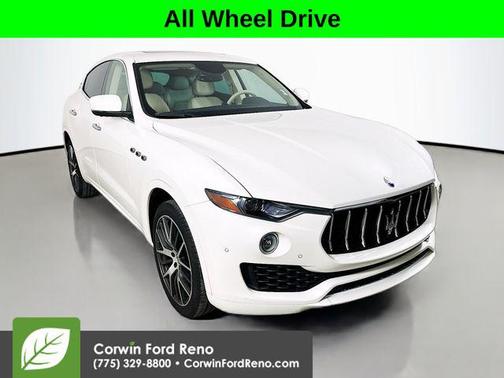 Bianco 2020 Maserati Levante Base