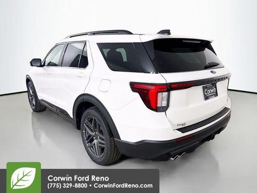 Star White Metallic Tri-Coat 2026 Ford Explorer ST
